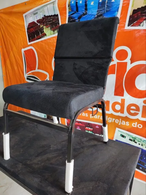 Cadeira SC Tecido Vinho Preto